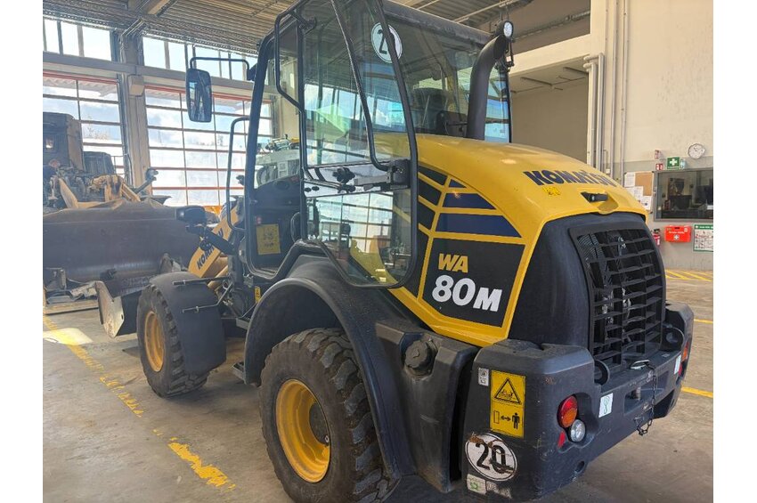 WA80M-7